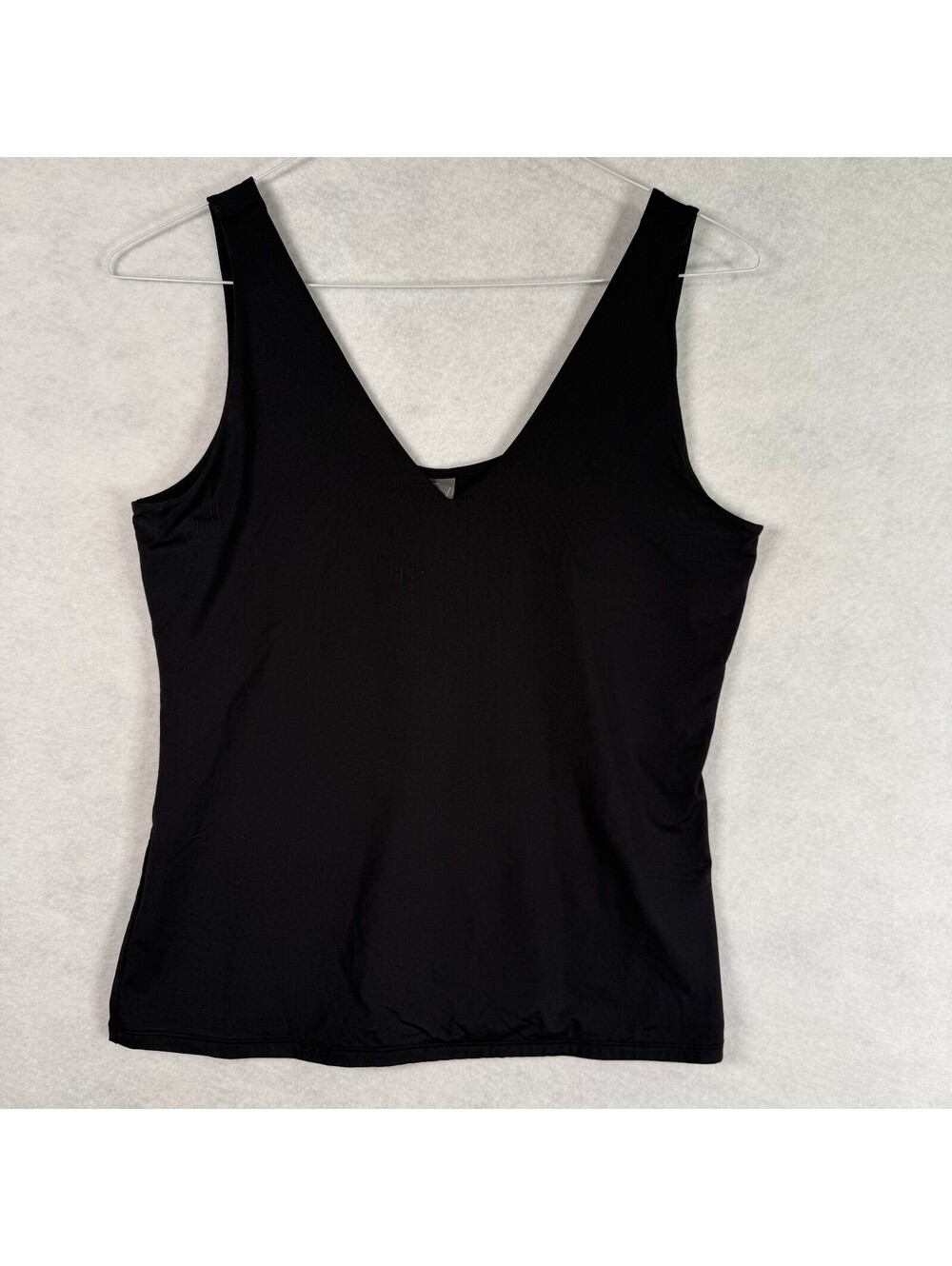 Worthington Black V-Neck Sleeveless Tank Top Large